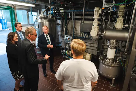 Vertreter der IDA Ireland zu Besuch bei der Schwabe-Gruppe in Deutschland