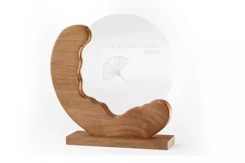 Der Dr. Willmar Schwabe Award wird seit 1961 für herausragende Leistung in der Phyto-Forschung verliehen.